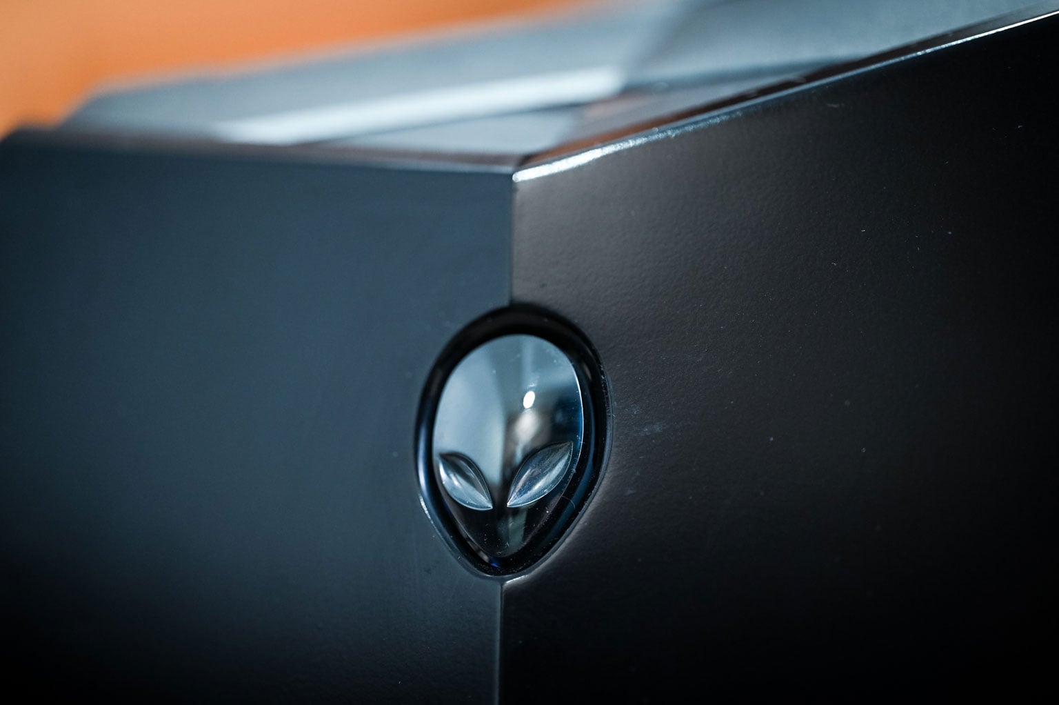 AREA51's distinctive alien figurehead on its main panel